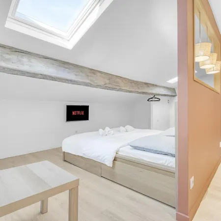 דירה 2 Bed - Ascenseur - 2 Min Du Palais - Climatise *